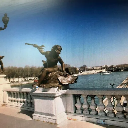 Beauty Saint Paul Renovated February 2026 Parigi